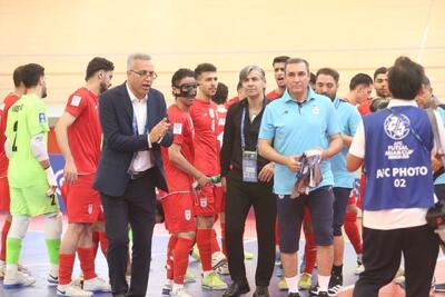 عکس | لوگوی قهرمان آسیا روی لباس ایران - پارس فوتبال