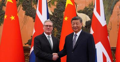 چگونه توپ بازی آرسنال - منچستریونایتد، به گسترش روابط بریتانیا با چین کمک کرد - پارس فوتبال