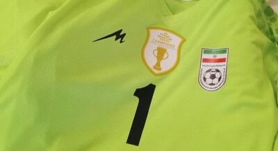 نصب لوگوی قهرمان آسیا روی لباس تیم ملی ایران - پارس فوتبال