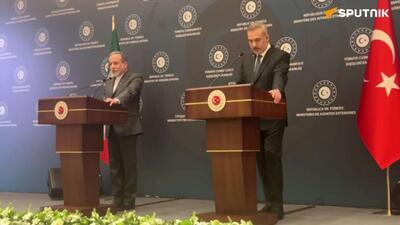  وزیر امور خارجه ایران: اگر سپاه پاسداران انقلاب اسلامی نبود که با تروریست داعش و دیگر گروه های تروریستی مبارزه بکند، اروپائی ها مجبور بودند حالا در خیابانهای اروپا با تروریست مبارزه بکنند