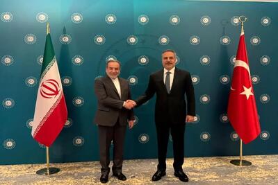 گفت‌وگوی عراقچی و فیدان در استانبول