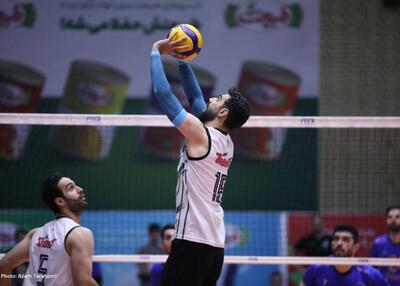 وادی: یوسف کاظمی تربیت خانوادگی ندارد!