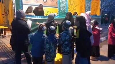  برپایی ایستگاه صلواتی در صالح آباد به مناسبت اعیاد شعبانیه + فیلم