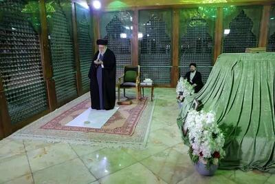 حضور رهبر انقلاب در مرقد بنیانگذار جمهوری اسلامی ایران +تصاویر