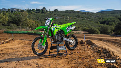 کاوازاکی KX85 مدل 2026؛ بازطراحی کامل برای حفظ صدرنشینی در کلاس موتوکراس