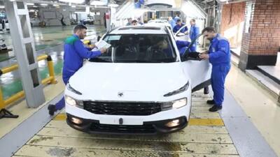 ماجرای افزایش قیمت ایران‌ خودرو؛ از اعلام نرخ‌های جدید تا توقف فروش