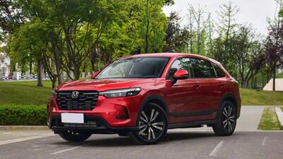 بررسی هوندا اچ آر وی هیبرید آرینا درایو (Honda HR-V e:HEV)