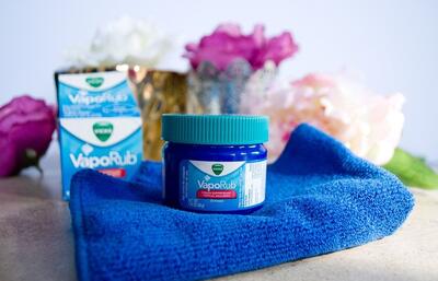  درمان خانگی سرفه با پماد ویکس