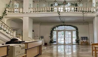 عمارت مجلل تهران که بوی بیسکوییت ساقه طلایی می‌دهد