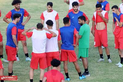 بیانی: مربی تیم ملی امید را برحسب رفاقت انتخاب کردند/ الهامی باید سرمربی شود!