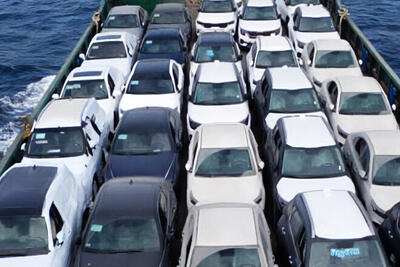 وضعیت بازار خودروهای وارداتی در شرایط خاص اقتصادی