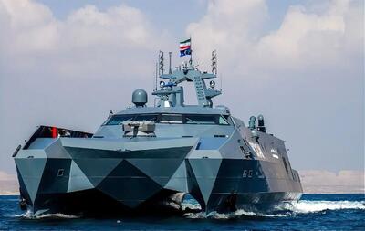 حمله پهپادی به ساختمان نیروی دریایی سپاه؟/نیروی دریایی سپاه پاسداران تکذیب کرد