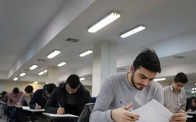 غیبت موجه دانشجویان در امتحانات ترم جاری بدون ارائه مستندات