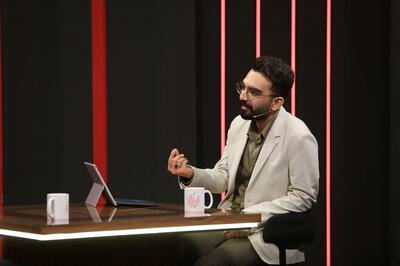  چرا در گفتمان چپ دوره پهلوی «ضحاک» مثبت و «کاوه» فریب خورده است