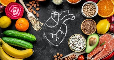  با خوردن این مواد غذایی از بیماریهای قلبی و عروقی پیشگیری کنید!
