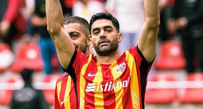 اندونگ نه؛ بمب پرسپولیس یک استقلالی دیگر است | پیشنهاد به سرخ‌ها برای جذب لژیونر سرشناس