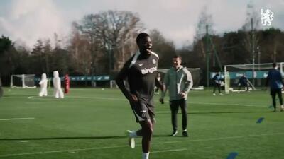 ویدئو: شلاق روزنیور بر تن آبی‌های لندن پیش از نبرد با وستهام