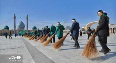آیین جاروکشی خادمان مسجد مقدس جمکران | جهان نیوز