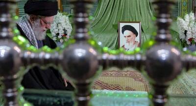 تصاویر حضور رهبرانقلاب در مرقد بنیانگذار انقلاب | جهان نیوز