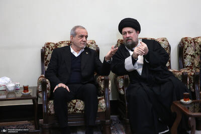 حاشیه تجدید میثاق اعضای هیئت دولت با آرمان های امام خمینی (س)