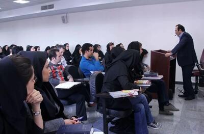  غیبت دانشجویان در امتحانات ترم جاری بدون ارائه مستندات موجه است