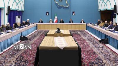  پزشکیان: ایام‌الله دهه فجر فرصتی مغتنم برای تجلی دوباره ارزش‌ها و بازگشت به آرمان‌های بلند انقلاب در جامعه است