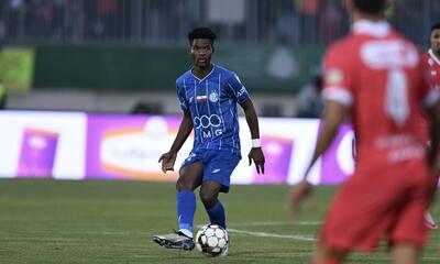 اندونگ هنوز بازیکن استقلال است - پارس فوتبال