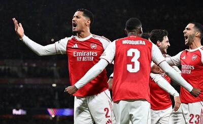 آرسنال به جای پرواز، مسیر جاده‌ای تا لیدز را انتخاب کرد/ مه غلیظ سفر را تغییر داد - پارس فوتبال