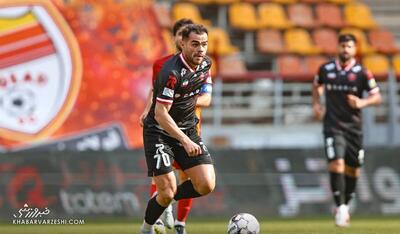 این همه وابستگی به اورونوف خطرناک است/ بازیکن ۱۸ ساله فولاد درس بزرگی به ستاره‌های پرسپولیس داد  - پارس فوتبال