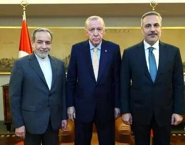  پیام عراقچی درباره سفر به ترکیه: تهران آماده گفتگو است