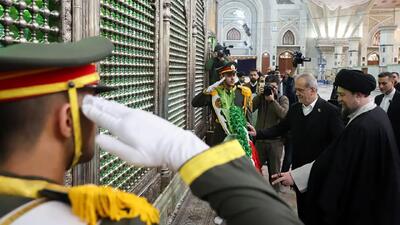 تجدید میثاق رئیس‌جمهور و اعضای دولت با آرمان‌های بنیانگذار کبیر جمهوری اسلامی ایران