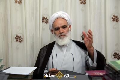 «سنت های حوزوی» در گفت وگوی شفقنا با استاد حسن رمضانی: روحانیت اصیل برای پیشبرد اهداف سیاسی حاضر به دروغگویی نمی شود/ هنر و ارزش ما به آزاداندیشی است/ تولید الگوی اخلاقی و معنوی در حوزه ها «کمرنگ» شده است/ طلاب را با تکیه بر سنت های قدیم حوزه و شناخت زمان باید تربیت کرد