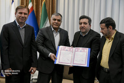 تحویل اسناد زمین‌های منطقه ویژه پارس به وزارت نفت