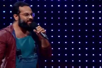  آواز شادون؛ مرد با استایل گول زننده اومد داورا فک کردن خواننده نیس ولی خوند اونم چطور