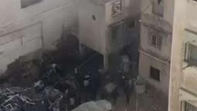  به‌ گزارش رسانه‌های فلسطینی، در حمله نیروهای اسرائیلی به خانه‌ای در محله «النصر» شهر غزه، تعدادی کشته و زخمی شدند