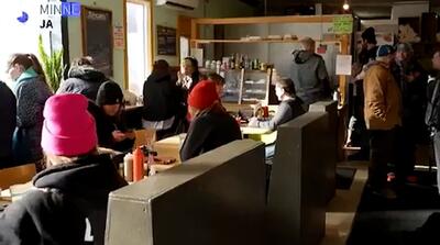  پخش غذای رایگان علیه ترامپ