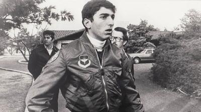 عضو گارد سلطنتی پهلوی: رضا پهلوی خائن است