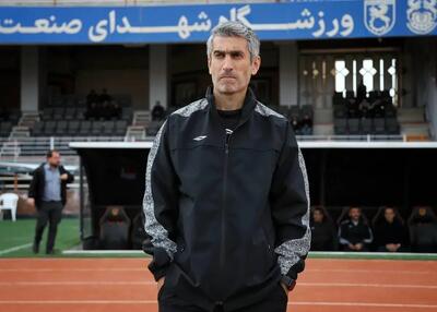 قعرنشینی به این مربی نمی‌آید