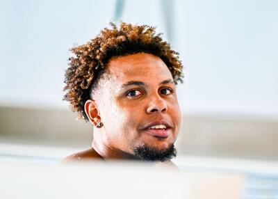 ستاره محبوب یووه در تورین ماندنی شد