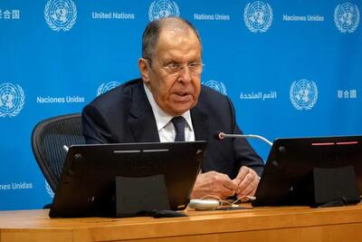 اروپا به دنبال فاصله اندازی بین روسیه و آمریکاست