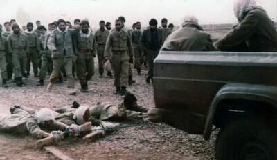  فرمانده‌ای که تنبیهش را جلوی رزمنده‌ها با جان و دل پذیرفت