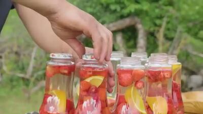  غذای روستایی در آذربایجان؛ آموزش تهیه مربای توت فرنگی