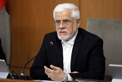 عارف: دولت در برابر مدیری که تولید خودروسازی را متوقف کند از اقتدار خود استفاده خواهد کرد