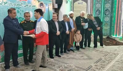   تجلیل از جوانان برتر جعفرآباد در جشن میلاد حضرت علی‌اکبر(ع) / جوانان آینده‌سازان کشورند