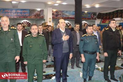  گلباران مزار شهدای لاهیجان به مناسبت آغاز ایام الله دهه فجر