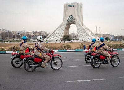  رژه موتورسواران نیروهای مسلح از فرودگاه مهرآباد تا بهشت زهرا (س)