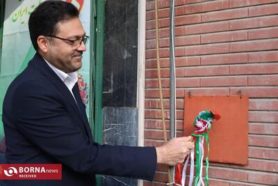  آغاز چهل‌ و هفتمین بهار انقلاب با طنین زنگ انقلاب در مدرسه شاهد یاس نبی (س) شمیرانات