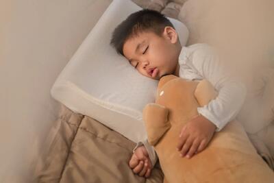  انتخاب بالش طبی هوشمند کودک برای خوابی بهتر