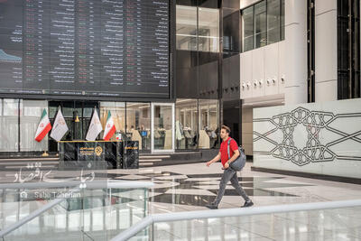 انصراف بورس از وضعیت قرمز