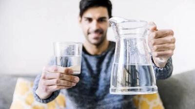  خداحافظی با طعم تکراری آب/ ۸ افزودنی جادویی